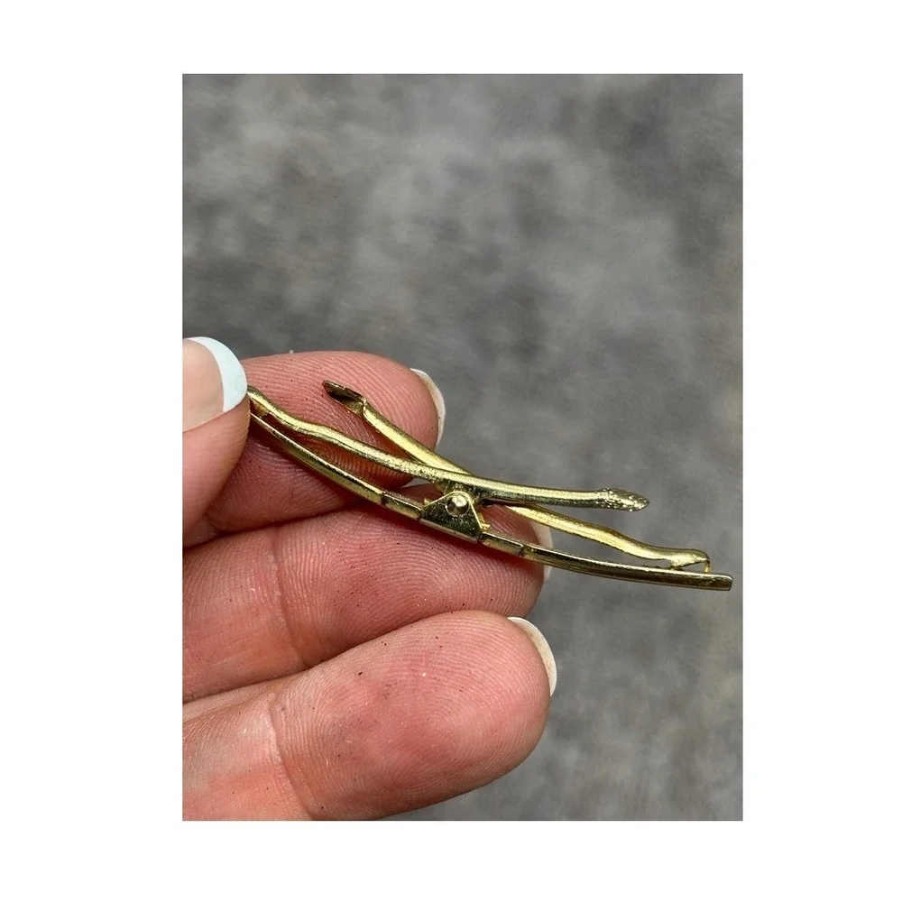 Hickok Tie Bar Gold Tone Vintage Mid-Century Modern Slim Curved Mens Accessory
